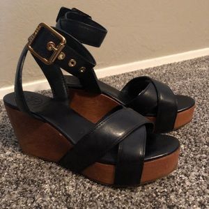Tory Burch Leather Strappy Wedge Sandals Sz 6